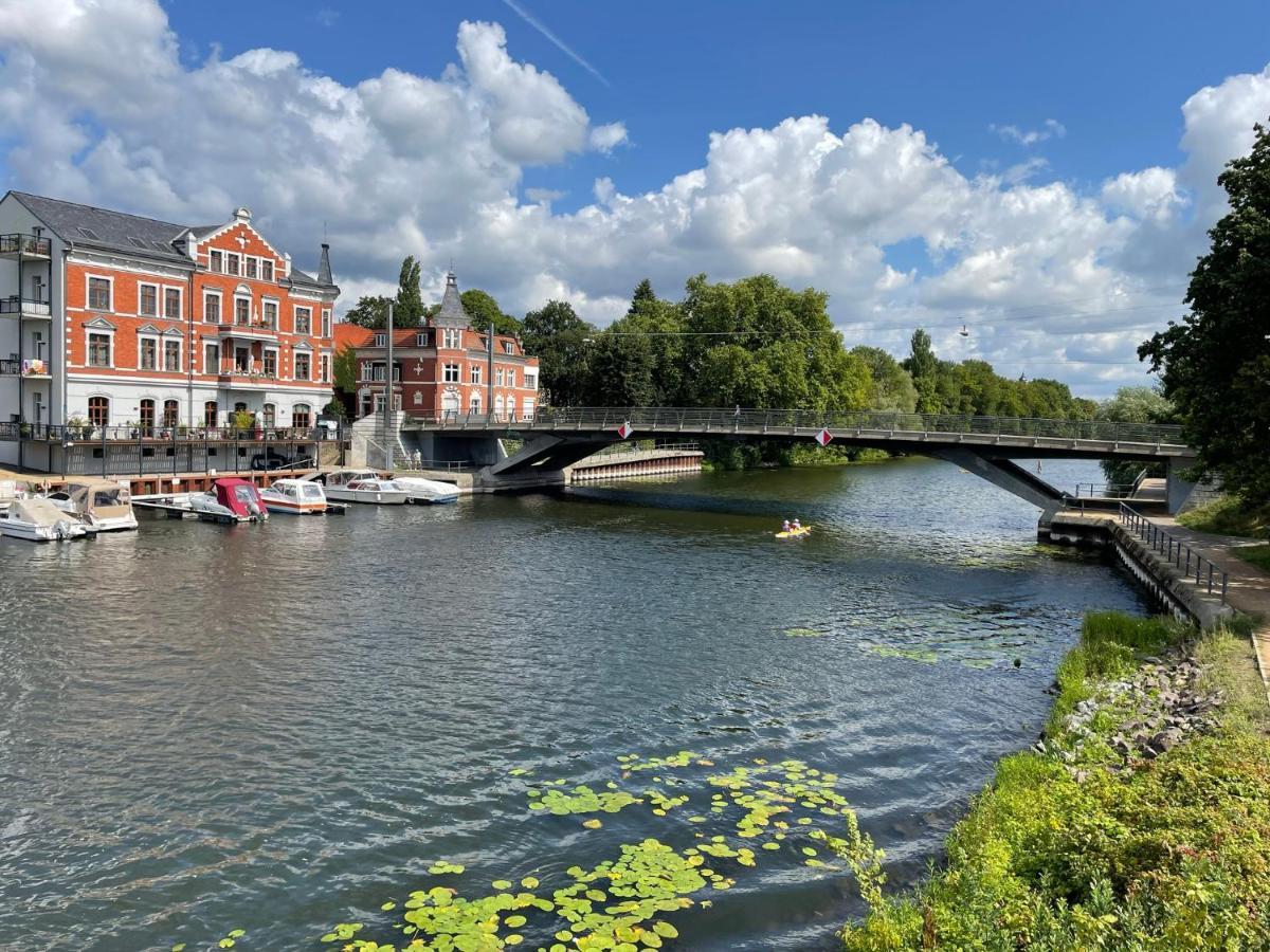 Wohnen In Loriots Wasserstadt Mit Kamin Und Magentatv Apartment Brandenburg  Exterior photo